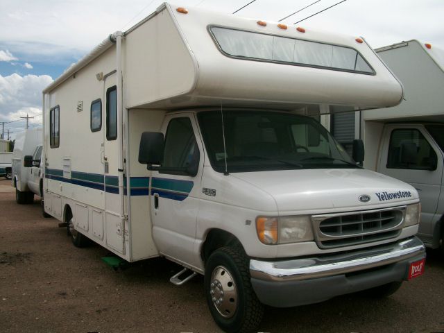 Ford Econoline 1999 photo 2