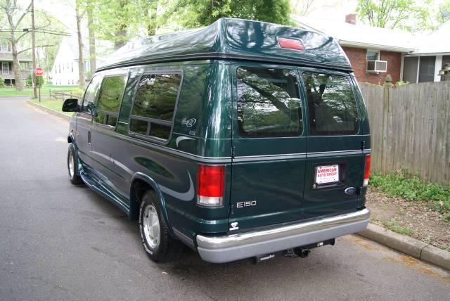 Ford Econoline 1999 photo 2