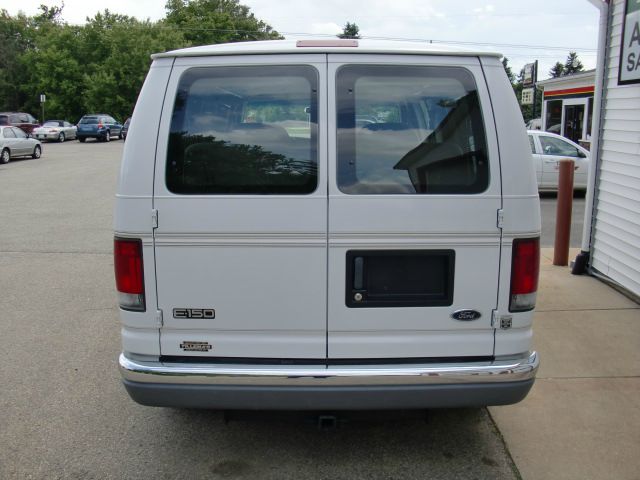 Ford Econoline 1999 photo 7