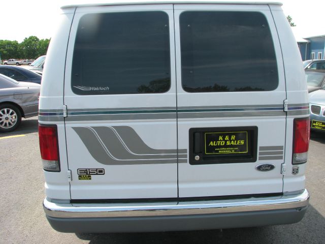 Ford Econoline Series II - 1SC Passenger Van