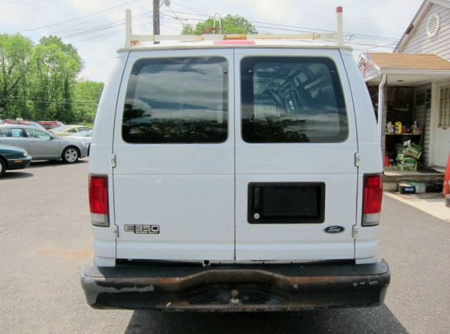 Ford Econoline 1999 photo 2