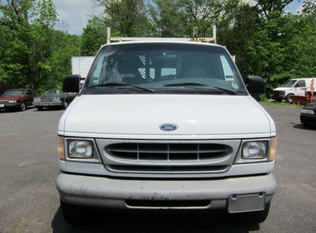 Ford Econoline 1999 photo 9