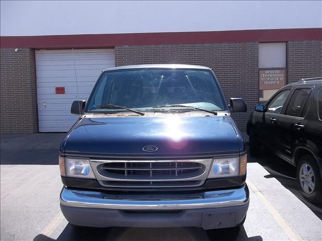 Ford Econoline Base Passenger Van