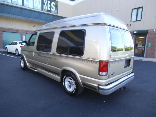 Ford Econoline 1999 photo 3