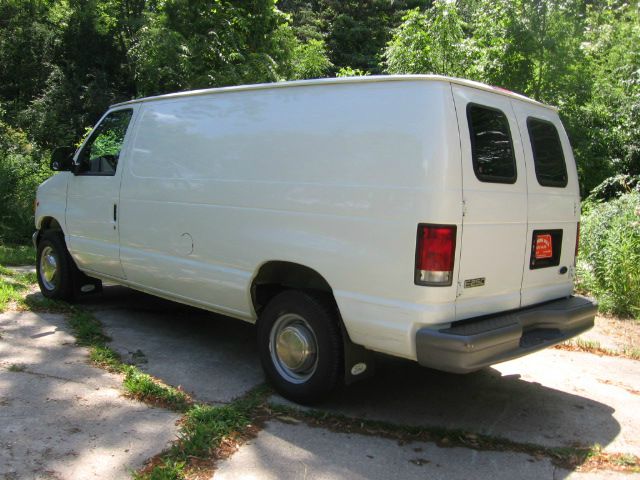 Ford Econoline 1999 photo 2