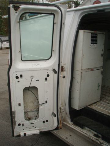 Ford Econoline 2000 photo 31