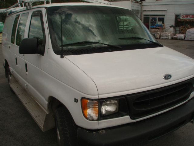 Ford Econoline 2000 photo 5