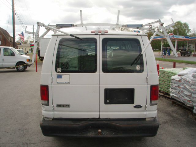 Ford Econoline 2000 photo 60