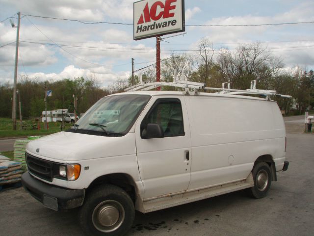 Ford Econoline 2000 photo 80