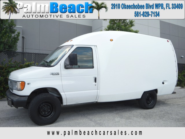 Ford Econoline 2000 photo 4