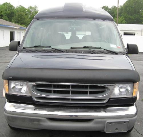 Ford Econoline 2000 photo 12