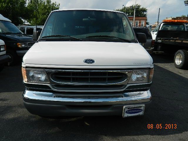 Ford Econoline 2000 photo 4