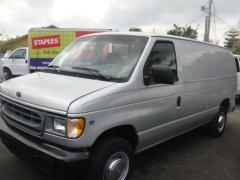 Ford Econoline 2001 photo 1