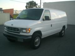 Ford Econoline 2001 photo 1