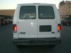 Ford Econoline 2001 photo 4