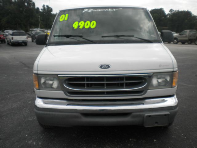 Ford Econoline 2001 photo 3