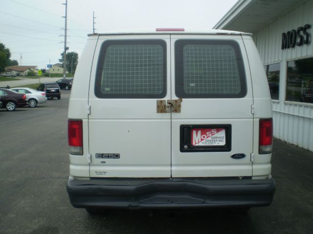 Ford Econoline 2001 photo 3