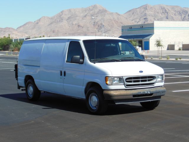 Ford Econoline 328 Ci Passenger Van