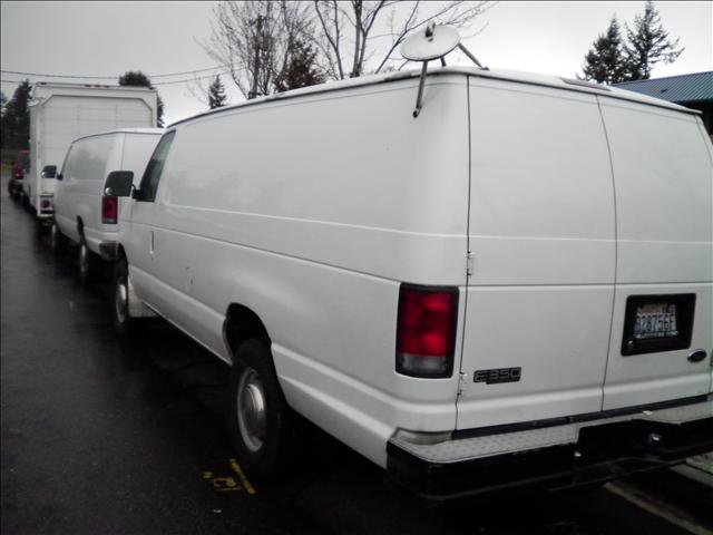 Ford Econoline 2001 photo 3