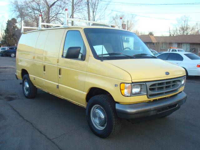 Ford Econoline Base Passenger Van