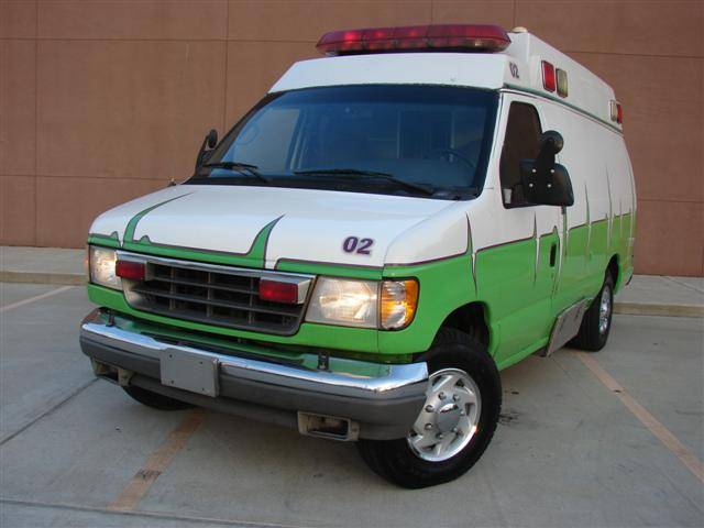 Ford Econoline Base Passenger Van