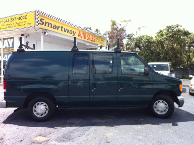 Ford Econoline 2001 photo 4