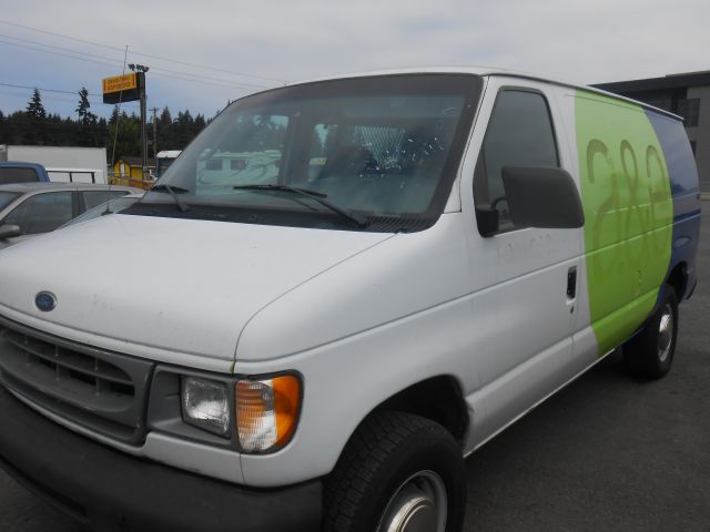 Ford Econoline 2001 photo 1