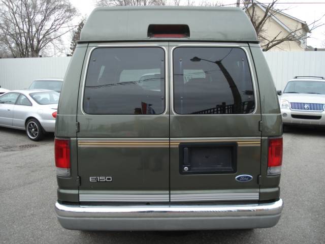 Ford Econoline 2002 photo 5