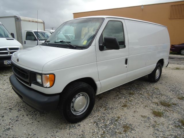 Ford Econoline 4dr Sedan Luxury 3.5L AWD Cargo Van