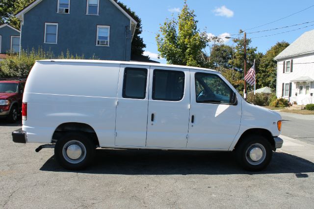 Ford Econoline 2002 photo 3