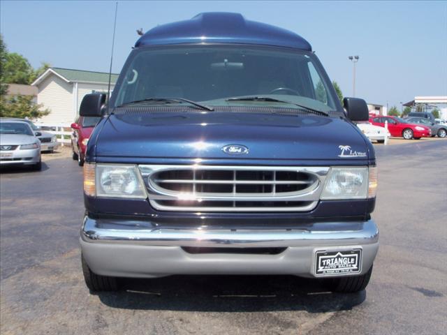 Ford Econoline 2002 photo 4