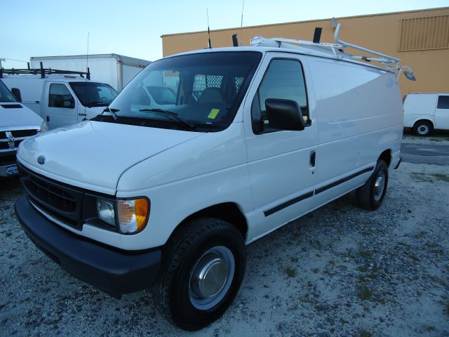 Ford Econoline 2002 photo 4