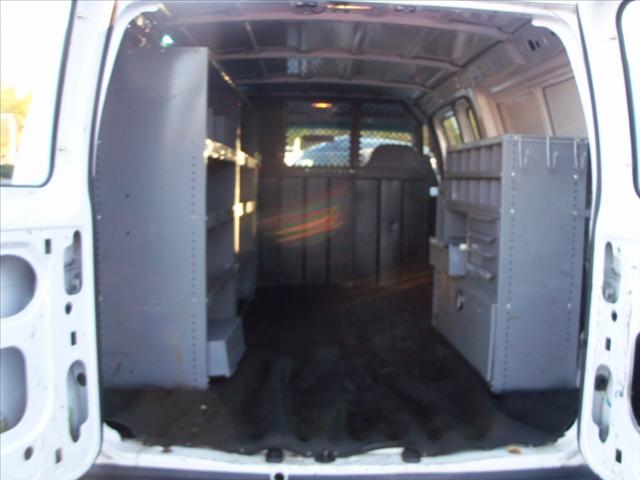 Ford Econoline Base Passenger Van