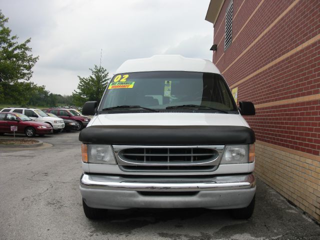 Ford Econoline 2002 photo 4