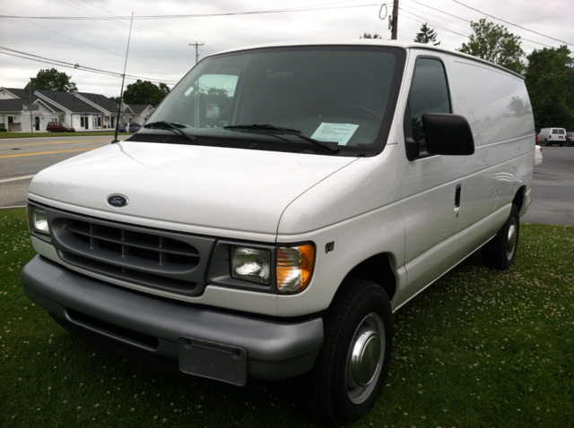 Ford Econoline 2002 photo 3