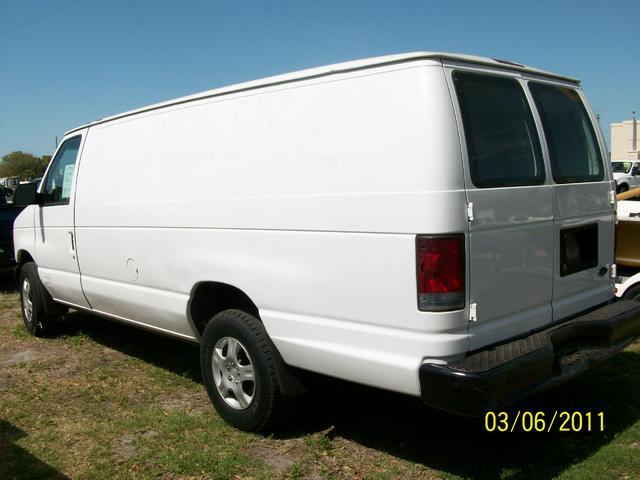 Ford Econoline 2002 photo 4