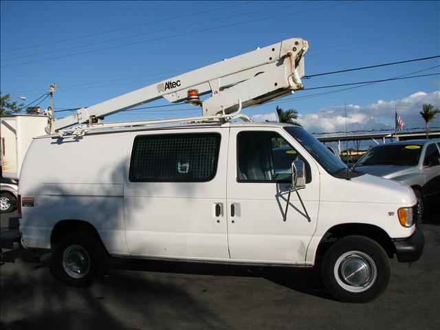 Ford Econoline 2002 photo 3