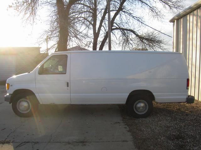 Ford Econoline Overland 4X4 Passenger Van