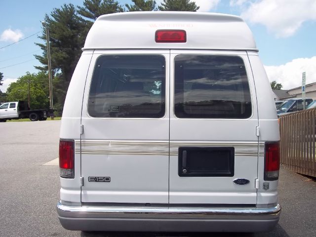 Ford Econoline 2002 photo 3