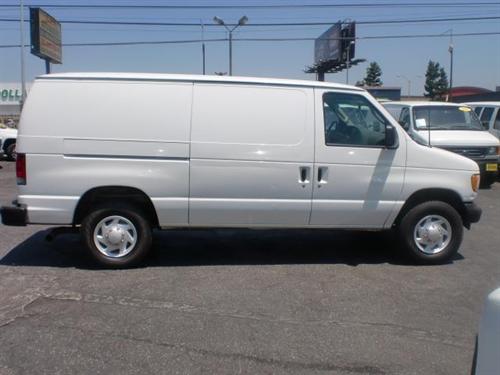 Ford Econoline 2003 photo 4