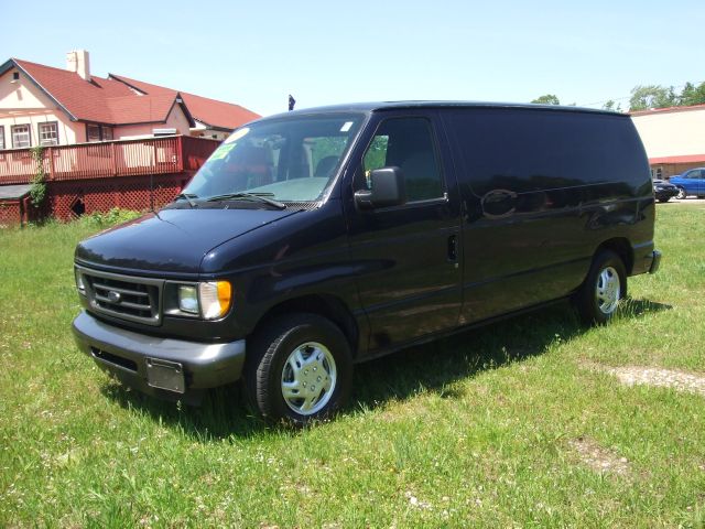 Ford Econoline 2003 photo 11