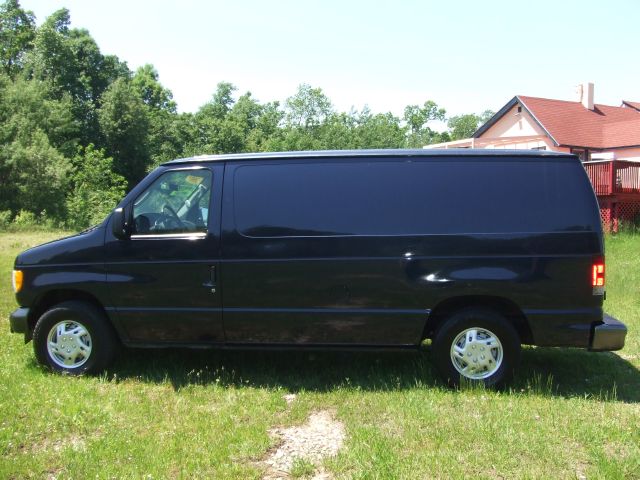 Ford Econoline 2003 photo 8