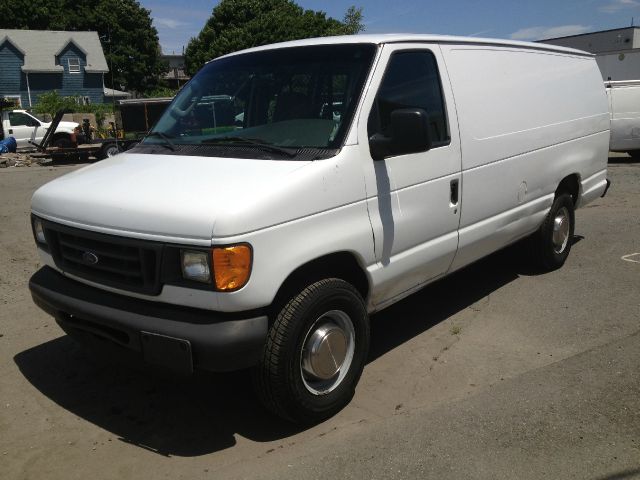 Ford Econoline 2003 photo 3