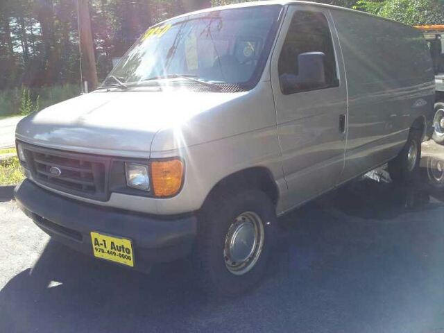 Ford Econoline 2003 photo 3