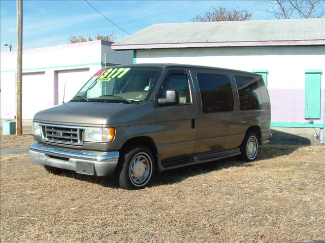 Ford Econoline 2.5i Wagon Passenger Van