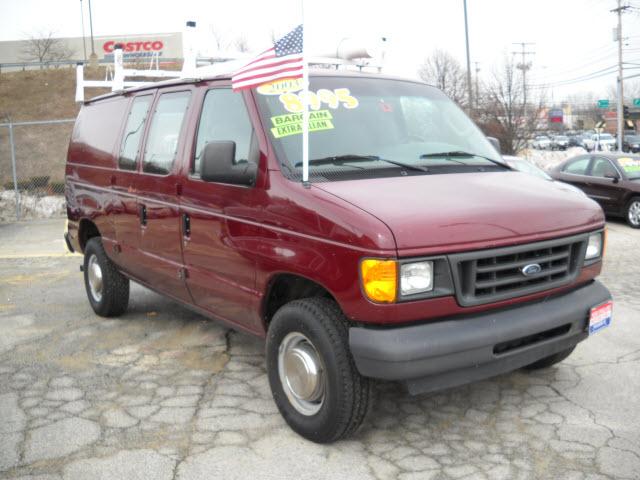 Ford Econoline 2003 photo 2