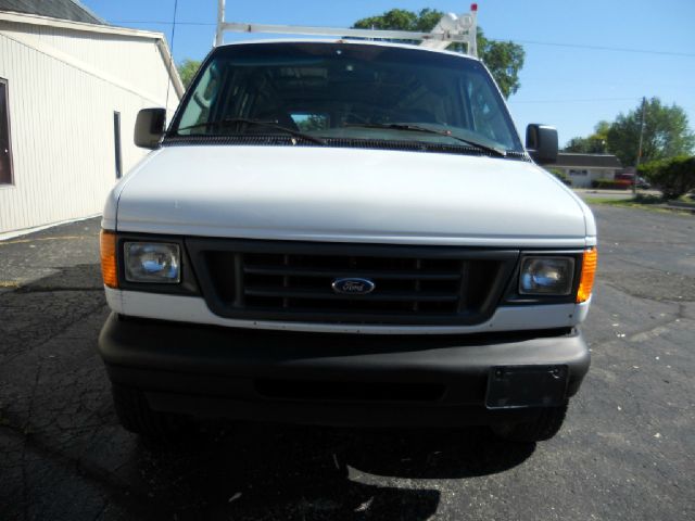 Ford Econoline 2003 photo 5