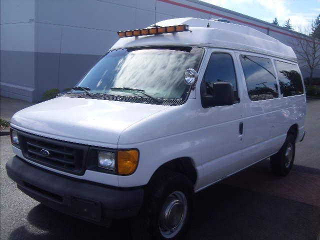 Ford Econoline 2003 photo 3