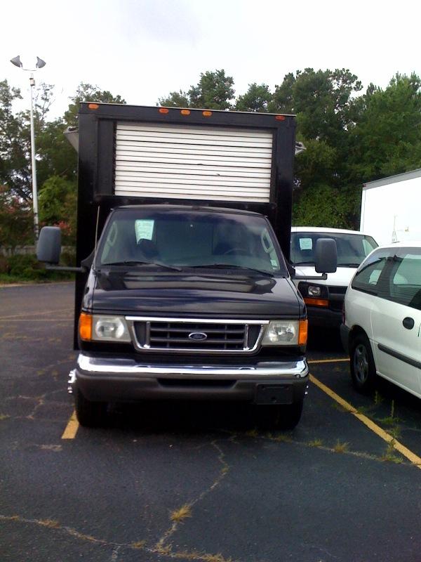 Ford Econoline 2003 photo 1