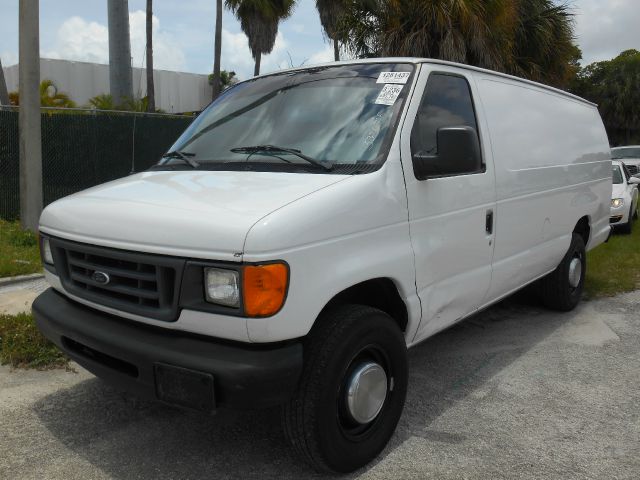 Ford Econoline 2003 photo 3